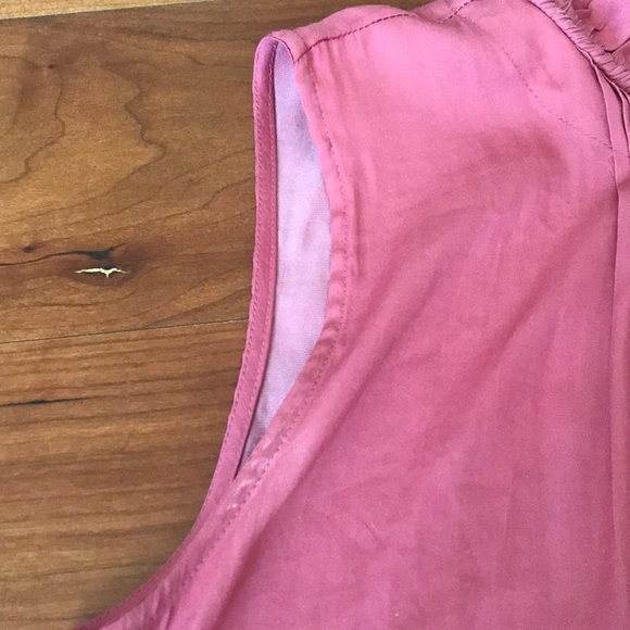 Sleeveless blouse - Picture 5 of 6